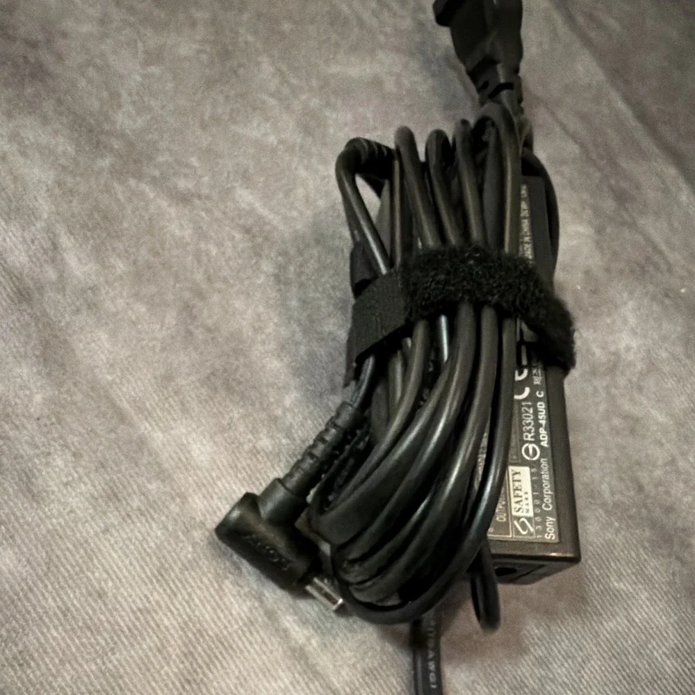 Sony ADP-45UCD AC Adapter Charger 19.5V 2.31A for VAIO Laptop Black